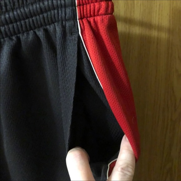 Adidas Mens Shorts‎ Size L Pockets Red-Blue Stretch Pull On Basketball - Picture 5 of 10